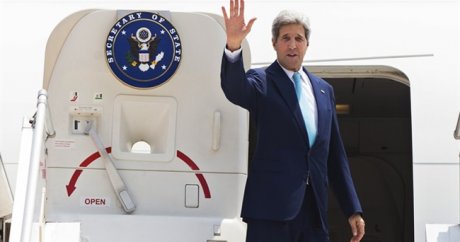 Kerry’nin uçağı arızalandı: Gürcistan’ın başkenti Tiflis’e iniş yaptı