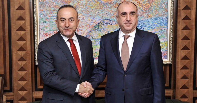 Azerbaycan ve Türkiye Dışişleri Bakanları bir araya geldi