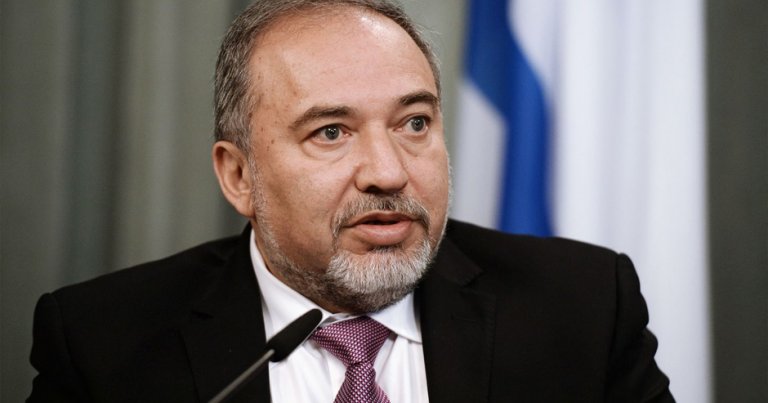 Liberman: “İsrail, Suriye’den Hizbullah’a silah taşınmasına asla izin vermeyecektir”