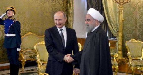 Putin’le Ruhani Kremlin’de bir araya geldi