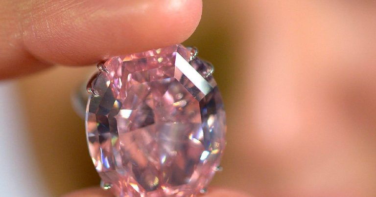 50 milyon dolarlık pembe elmas sahibini arıyor