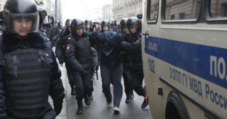 Moskova’da göstericilere gözaltı- VİDEO
