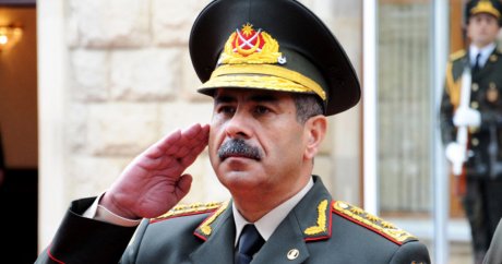 Azerbaycan Savunma Bakanı Suudi Arabistan’a gitti