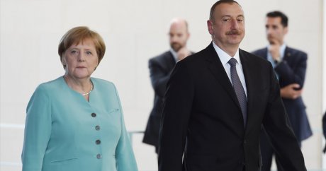 Angela Merkel İlham Aliyev’i tebrik etti