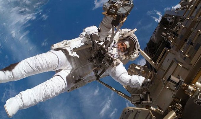Uluslararası Uzay İstasyonu ekibi yeryüzüne döndü- VİDEO