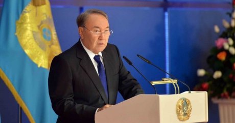 Nazarbayev: Kadınların siyah giyinmesi yasaklanmalı