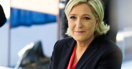 Le Pen, yenilginin ardından dans pistine çıktı- VİDEO