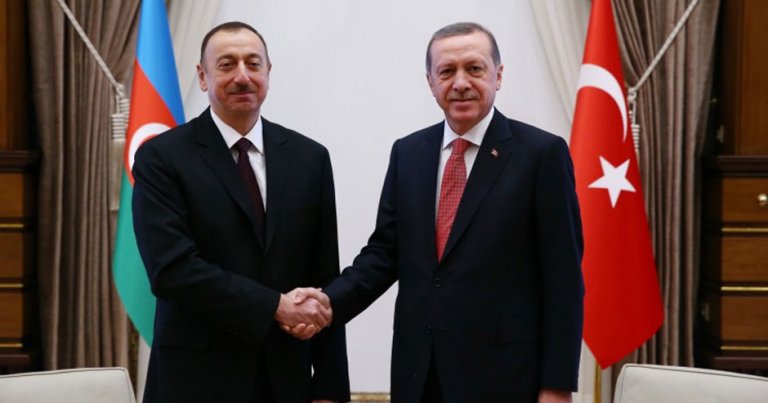 İlham Aliyev Recep Tayyip Erdoğan’ı tebrik etti