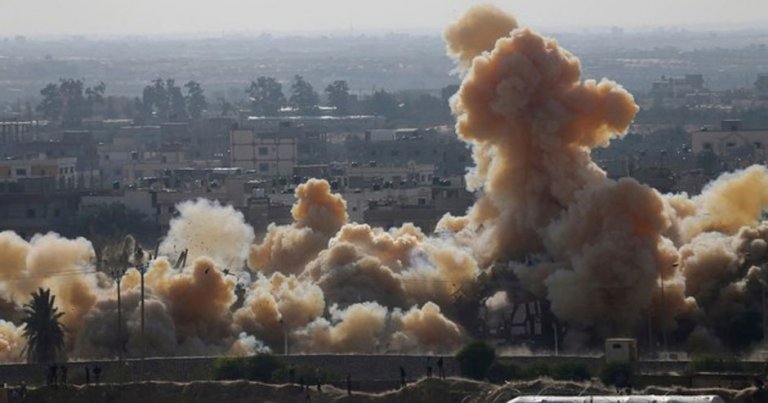 Mısır, Libya’daki terör kamplarını bombaladı