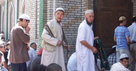 Kırgızistan’da sokakta İslami davet yasaklanıyor