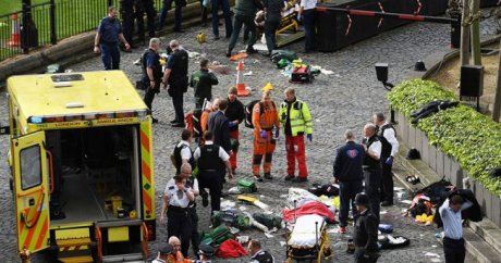 Londra’da terör: 3’ü saldırgan 10 kişi öldü, 48 kişi yaralandı