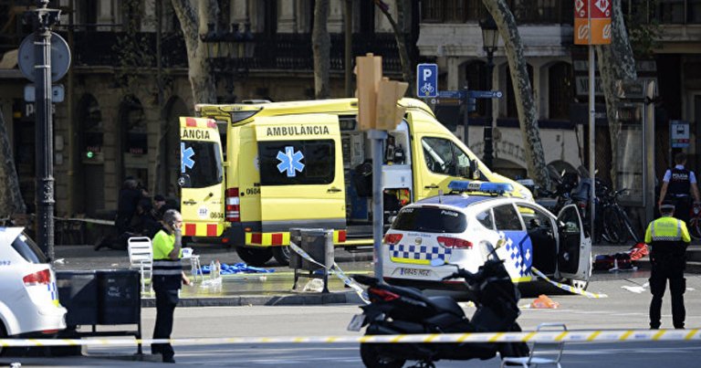 Barcelona’da bir minibüs kalabalığa daldı: 13 ölü, 80 yaralı