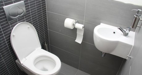 Tuvalette 100 bin Euro bulundu