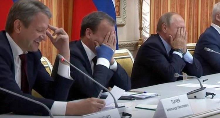 Rus Bakan’ın gafı Putin’i utandırdı