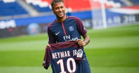 Dünyanın en pahalı transferi Neymar, tanınmaz halde – VİDEO
