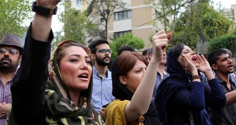 İran’daki olaylar, Türkiye ve Azerbaycan’ı nasıl etkileyecek?