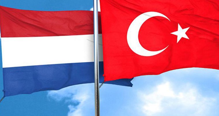 Hollanda’da Türklere İslamofobik tehdit mektubu