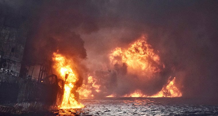 Çin denizinde felaket: Yanan tanker battı, 30’u İranlı tüm mürettebat öldü