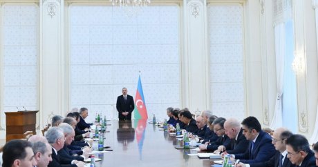 İlham Aliyev Bakanları bir araya topladı