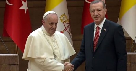 Kritik ziyaret: Erdoğan Vatikan’da