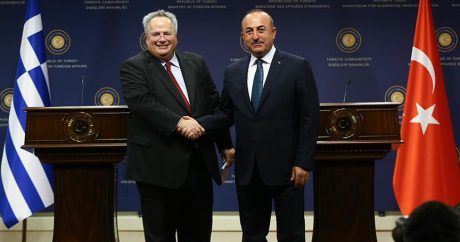 Yunanistan Dışişleri Bakanı Kocias Mevlüt Çavuşoğlu ile bir araya gelecek