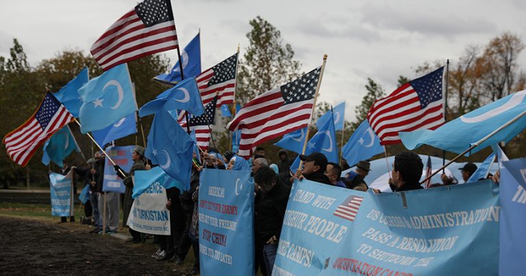 ABD’nin, Çin’in Uygur Türklerine yönelik baskılarını ‘soykırım’ olarak nitelemeyi düşündüğü iddia edildi