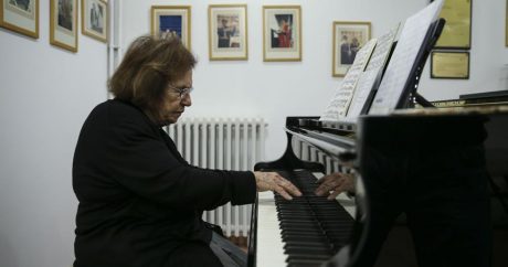 Piyanoya 78 yıldır aşkla adanan ömür: Ayşegül Sarıca