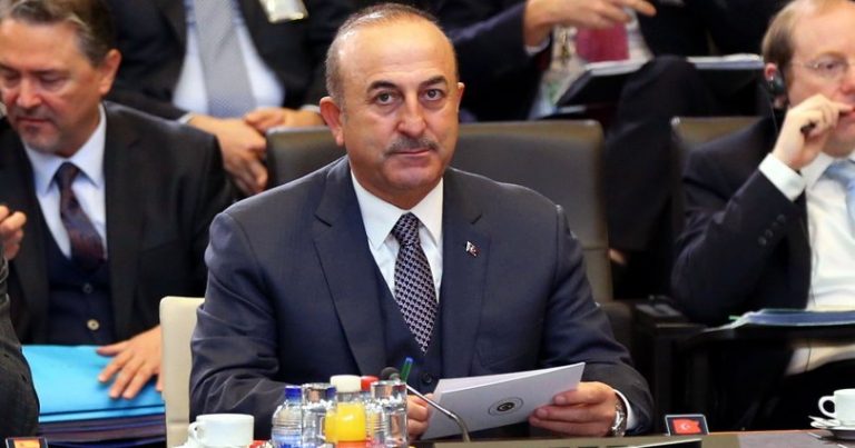 Türkiye Dışişleri Bakanı Çavuşoğlu, IKBY Başbakanı Barzani ile bir araya geldi