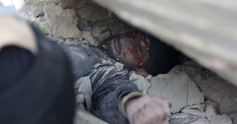 ‘Rejim İdlib’de silahsızlanma bölgesinde sivilleri öldürdü’