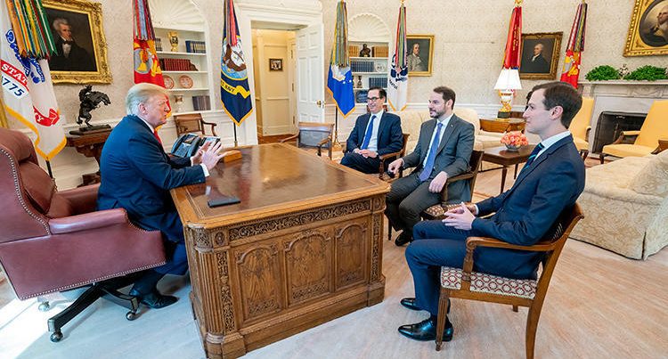 Berat Albayrak Beyaz Saray`da Trump`la görüştü