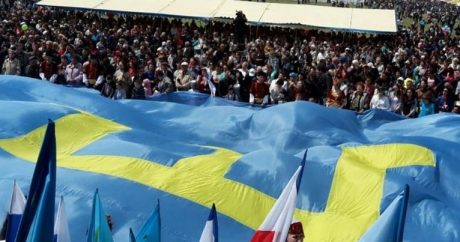 Kırım tatarlarından dünya liderlerine çağırı: Rusya`nın bölünmesinden korkmayın