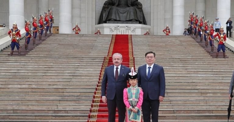 TBMM Başkanı Mustafa Şentop Moğolistan`da