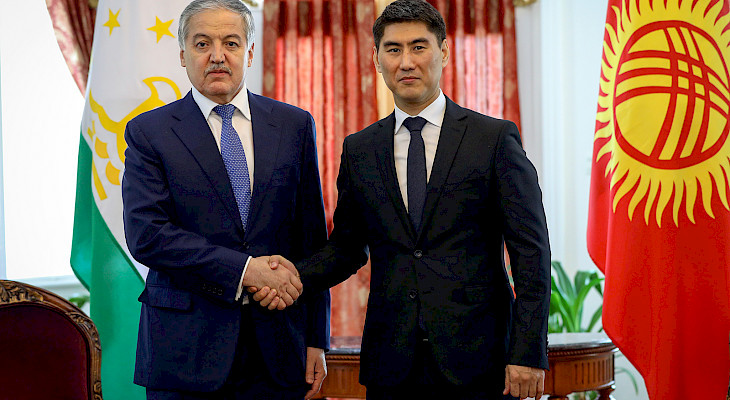 Kırgızistan ve Tacikistan Dışişleri bakanları Bişkek`te bir araya geldi