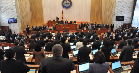 Kırgızistan Meclisi olağanüstü toplandı