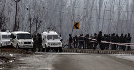 Pakistan-Hindistan sınırında Hint askerleri ateş açtı: 2 ölü
