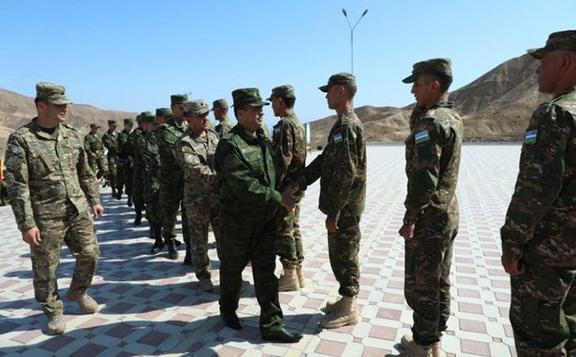 Özbekistan ve Taciksitan`dan ortak askeri tatbikat