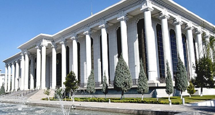Türkmenistan Meclisi, özel sektöre yönelik yenilenen yasayı kabul etti
