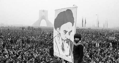 İran Devrimi ve Batı`nın Ortadoğu politikaları – UZMAN YORUMLUYOR