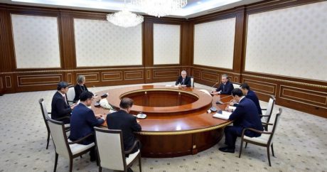 Özbekistan Cumhurbaşkanı Mirziyoyev, Asya Kalkınma Bankası Başkanı ile görüştü