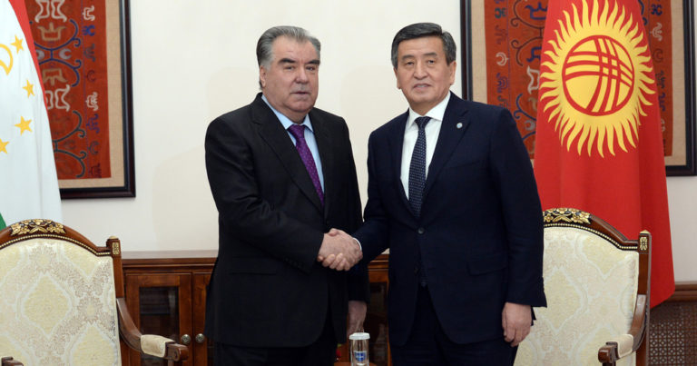 Kırgızistan ve Tacikistan Cumhurbaşkanları bir araya geldi