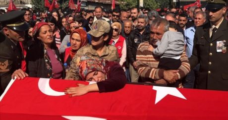 Türkiye, şehidini son yolculuğuna uğurladı