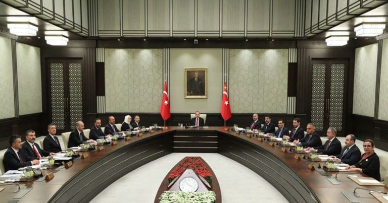 Türkiye`de Cumhurbaşkanlığı Kabinesi bugün toplanıyor