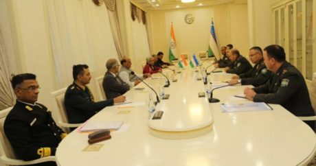 Özbekistan ve Hindistan Savunma bakanları Taşkent`te bir araya geldi