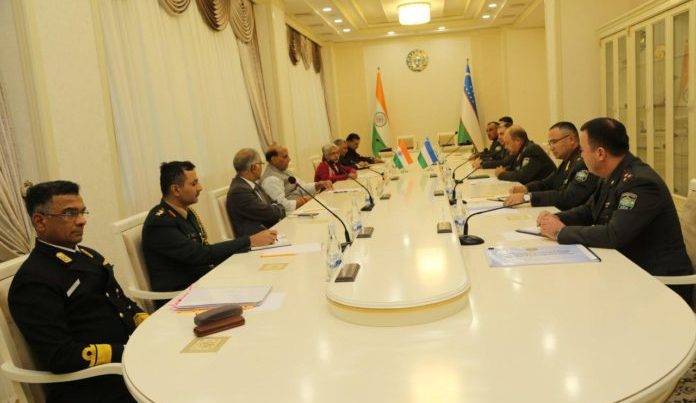 Özbekistan ve Hindistan Savunma bakanları Taşkent`te bir araya geldi