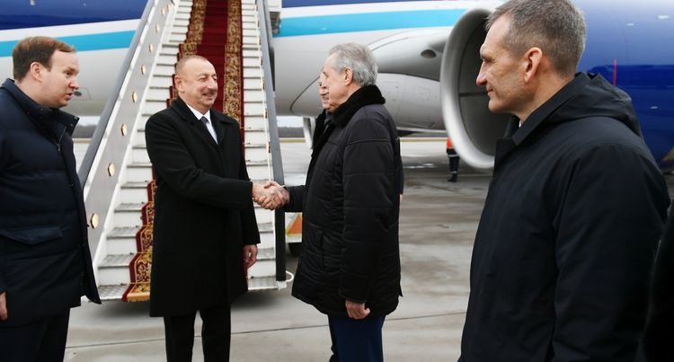 Azerbaycan Cumhurbaşkanı Aliyev, St. Petersburg`da