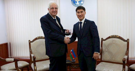 Kırgızistan Dışişleri Bakanı Aydarbekov Azerbaycan`ın Bişkek Büyükelçisi Orucov’la görüştü