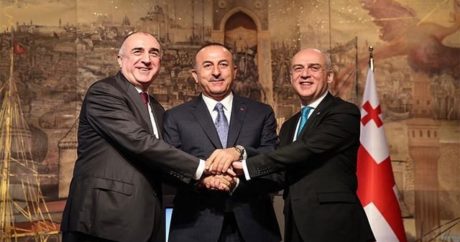 Türkiye-Azerbaycan-Gürcistan Üçlü Dışişleri Bakanları Toplantısı Tiflis`te başladı