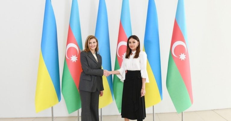 Azerbaycan ve Ukrayna`nın First Lady`leri bir araya geldi