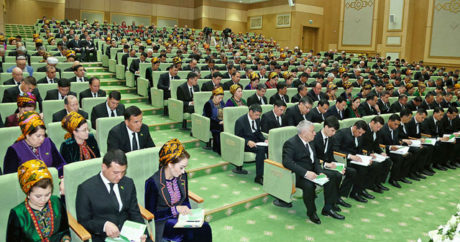 Türkmenistan Parlamentosu 2020 devlet bütçesini onayladı