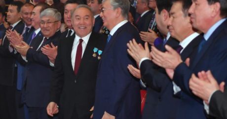 Elbaşı Nazarbayev ve Cumhurbaşkanı Tokayev Bağımsızlık Günü konserine katıldı